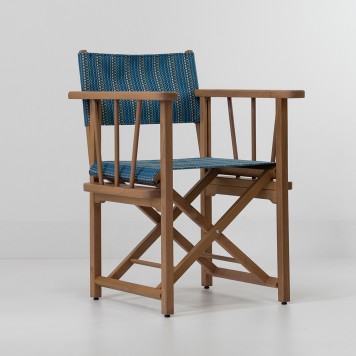 Chaise directeur pliant en bois,  tissu en toile tendue et à motifs bleus.