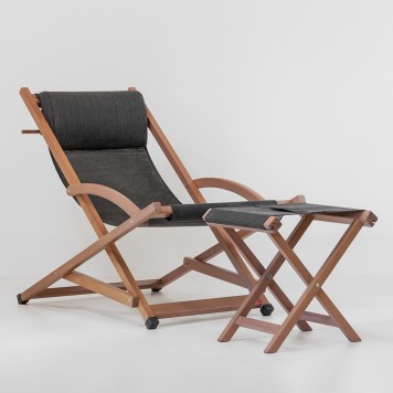 Chaise longue d'extérieur en bois avec appuie-tête et repose pied pliant