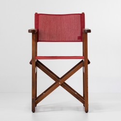 Vue de face fauteuil pliant en bois et toile tendu rouge